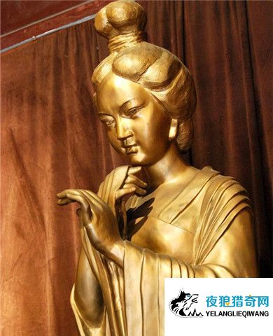 韩国夫人雕像
