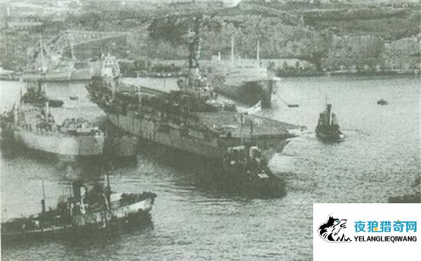 第二次中东战争停在河上的商船