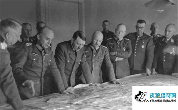 二战中德军高级军官会议图片