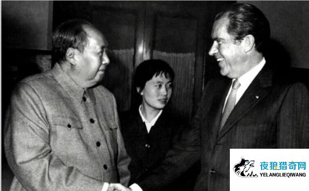 毛主席会见尼克松照片