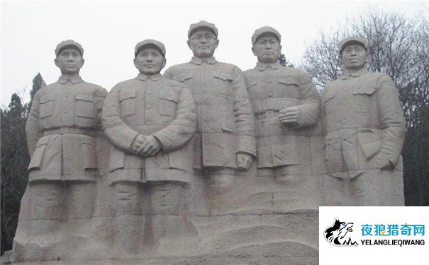 淮海战役纪念雕像