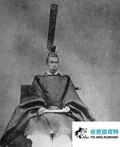 倒幕运动中的日本明治天皇